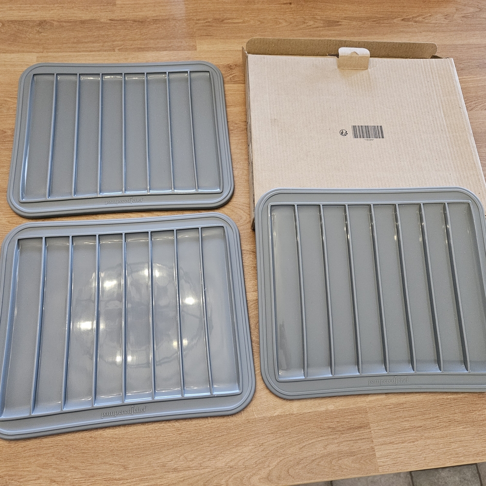 Pampered Chef Air Fryer Fruit Leather Trays